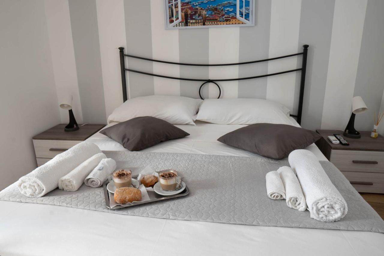 Athmosfera Nova 18 Hotell Neapel Exteriör bild