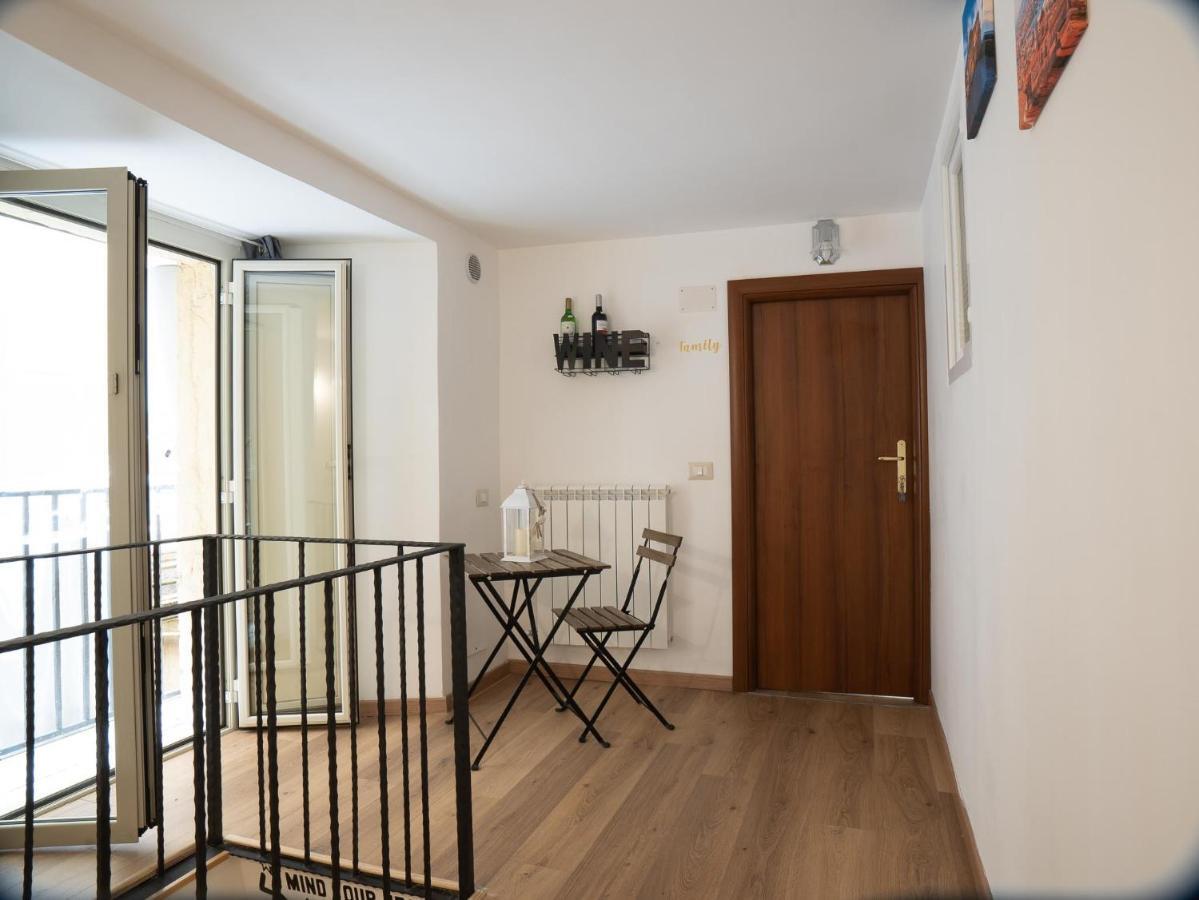 Athmosfera Nova 18 Hotell Neapel Exteriör bild
