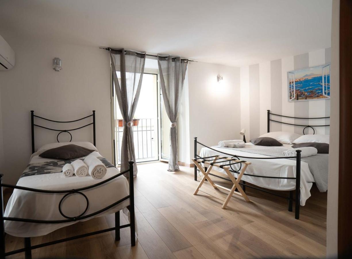 Athmosfera Nova 18 Hotell Neapel Exteriör bild